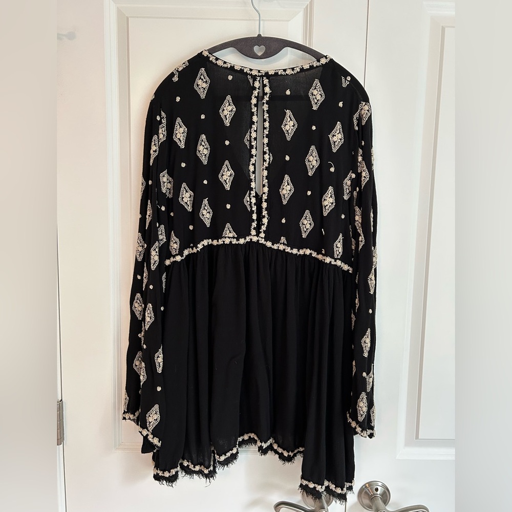 Free People Black Tunic with White Accents - Picture 7 of 10